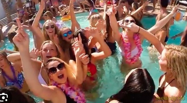 Twitter Pool Party Video