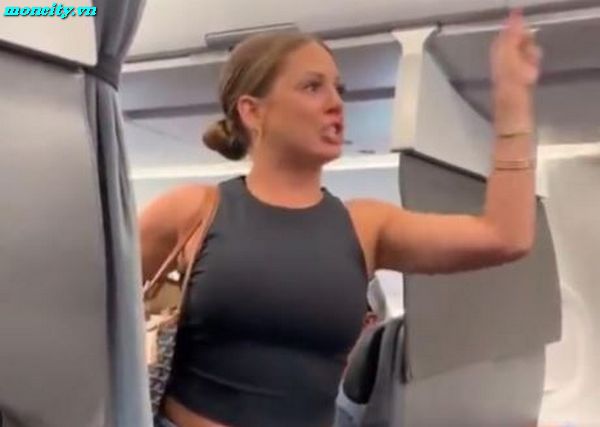 Watch Video Girl sees something on plane