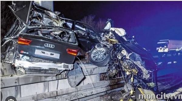 Audi Rs6 Crash: Tragic Accident On The Autobahn