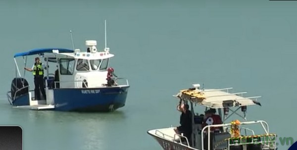 Swimmer Boat In Lake Michigan Missing Person